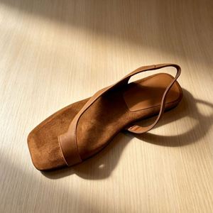 Sandalias de Verano 2026, Estilo Francés Vintage, con Punta Descubierta, Minimalistas, de Tacón Bajo, Casuales, Romanas, para Uso Diario y al Aire Libre - Product Image 1