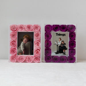 Commerce extérieur pour la Chine Modèle XH-1101 Cadeau de la Saint-Valentin <span class=keywords><strong>Rose</strong></span> en acrylique Boîte cadeau Décoration de la maison Fleur éternelle <span class=keywords><strong>Photo</strong></span> - Product Image 4