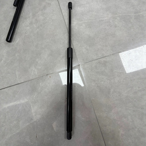 Repuestos Automotrices al por Mayor, Soporte de Elevación para Puerta Trasera para <span class=keywords><strong>Ssangyong</strong></span> Actyon 7145031001 7146031001 - Product Image 2