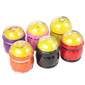 Futeng fábrica al por mayor 70mm molinillos para fumar logotipo personalizado lindo diseño de sonrisa Aleación de Zinc a base de hierbas 4 capas tabaco molinillo de hierbas - Product Image 2