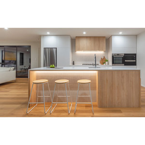 Armário de Cozinha Completo em Painel Plano Branco Fosco com Ilha, Estilo Luxuoso e Design Moderno - Product Image 1