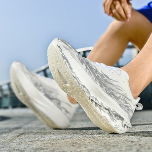 Chaussures de sport pour hommes de haute qualité, nouveau style, respirantes, légères, amortissantes, décontractées - Product Image 3