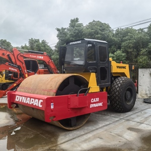 Apisonadora de Ruedas Dynapac CA30D de 10 Toneladas en Buen Estado y a Precio Razonable. Compactadora de Carreteras Usada Dynapac CA25 CA25D CA30 CA30D - Product Image 2