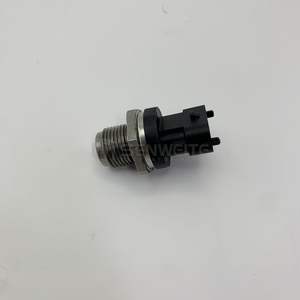 เซ็นเซอร์วัดแรงดันคอมมอนเรลคูโบต้า 6754-72-1210 สำหรับรถขุด PC200-8 EC210B สแตนเลส IP65 ความแม่นยำ 0.5% FS - Product Image 4