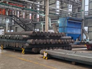 Empileur de tubes à déplacement latéral automatique, type poussoir hydraulique, machine à empiler les tubes en acier, roulement moteur, haute efficacité, contrôle numérique - Product Image 2