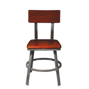 เก้าอี้ข้างและโต๊ะรับประทานอาหารแบบอุตสาหกรรมโบราณแบบชนบทพร้อมด้วยไม้ป่าดั้งเดิมและเหล็กร้าง - Product Image 1