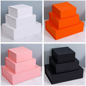 Boîte-cadeau magnétique noire à rabat de luxe personnalisée grand couvercle magnétique entièrement rigide pour vernis à <span class=keywords><strong>ongles</strong></span> à l'huile à bas <span class=keywords><strong>prix</strong></span> gaufrage inclus - Product Image 2