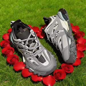 Top-level designer casual sports shoes Walking shoes Thick soles Casual sports shoes Men's shoes Flat shoes Women's shoes - Product Image 1