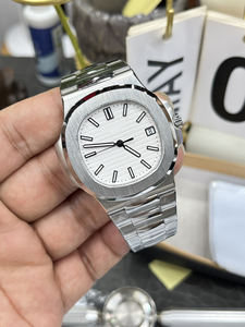 Reloj de hombre de lujo de acero inoxidable ultrafino de primera calidad con esfera simple blanca y personalización de logotipo de diseñador para venta al por mayor - Product Image 6