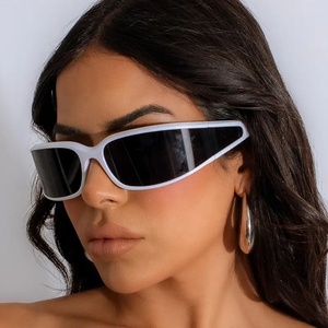 2025 à la mode Y2K Designer luxe mode lunettes de <span class=keywords><strong>soleil</strong></span> polarisées pour hommes femmes Logo personnalisé lunettes de sport PC extérieur chinois <span class=keywords><strong>soleil</strong></span> - Product Image 3