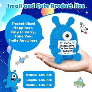 Peluche de Ganchillo Positivo y Reconfortante con Forma de Alien <span class=keywords><strong>para</strong></span> Apoyo Emocional - Un Regalo Divertido <span class=keywords><strong>para</strong></span> Parejas - Product Image 2