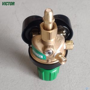 Régulateur de pression d'oxygène Victor ESS4 à double manomètre pour soudage et découpe - Product Image 2