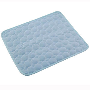 Tapis d'été pour animaux domestiques Tapis de canapé pour chat et chien Nid froid Tapis de refroidissement pour animaux de compagnie Mr. Tom Dog Cooling Sleeping Self Cleaning CN;SHN - Product Image 6