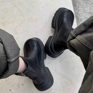 Botas de Plataforma Negras para Mujer, Estilo Retro 2026, Tacón Grueso, Moda Británica, Botines para Figuras Delgadas - Product Image 1