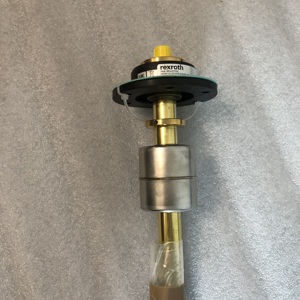 Sensor de Nivel y Temperatura Rex&roth R901212592 ABZMS-41-2X/0370/RTA/DC-K24, Nuevo Sensor de Nivel de Aceite - Product Image 5