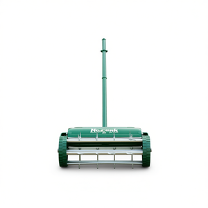 Aérateur de pelouse manuel Neopak 18 pouces, outil de jardinage vert à roulettes pour aérer les pelouses - Product Image 1