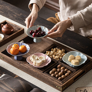 Assiette à fruits en céramique en forme de fleur, en porcelaine rétro sur pied, pour le thé et les collations, idéale pour les fêtes - Product Image 3