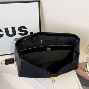 2025 модель модная женская сумка. Сплошной цвет дизайн. Можно носить вручную или носить в виде сумки через плечо 2337 - Product Image 2