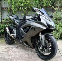Motocicleta Deportiva de Carreras Suzuki Gsx600 de 600 cc, Refrigerada por Líquido, Cuatro Cilindros, Manejo Estable, Gran Potencia para Calle y Pista