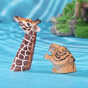 Imanes de Refrigerador de PVC Estilo Europeo Americano - Adhesivos Magnéticos Decorativos para Refrigerador con Cabeza de Tigre y Jirafa para el Día de la Madre - Product Image 1