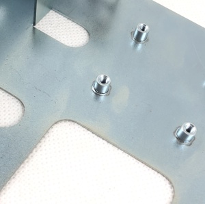 Özel bükme damgalama işleri kaynak servis muhafaza kutusu işleme parçaları paslanmaz alüminyum çelik levha Metal kesme parçaları - Product Image 5