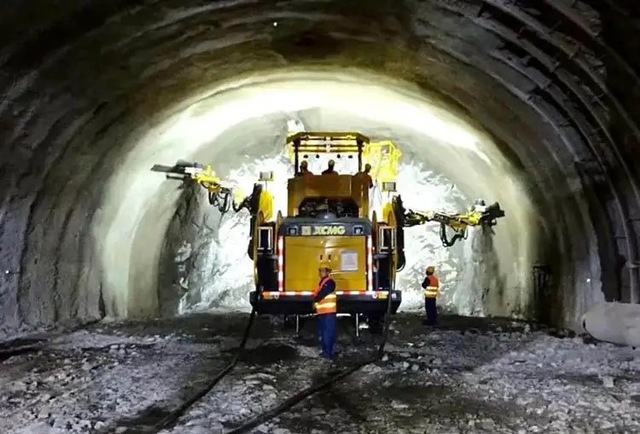 High-Torque Crawler Drill Rig DR-143