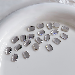 Joyería de diamantes octogonales largos para decoración de uñas, cristal de diamante de forma irregular con base plana, súper brillante, con efecto de azúcar en cubos. - Product Image 2