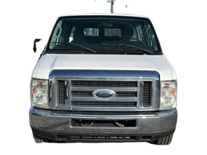 <span class=keywords><strong>Ford</strong></span> E-Series E-350 SD XLT <span class=keywords><strong>Van</strong></span> <span class=keywords><strong>2013</strong></span> Usato, Sedili in Pelle, Guida a Sinistra, Tetto Apribile, Fari LED, Telecamera Posteriore, 8 Airbag, Cambio Automatico - Product Image 2