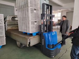 1500Kg Laadvermogen Elektrische Vorkheftruck Draagbaar Palet Manuelle <span class=keywords><strong>Stacker</strong></span> Grosse Roue Elektrische <span class=keywords><strong>Stacker</strong></span> Lift <span class=keywords><strong>Balance</strong></span> - Product Image 6