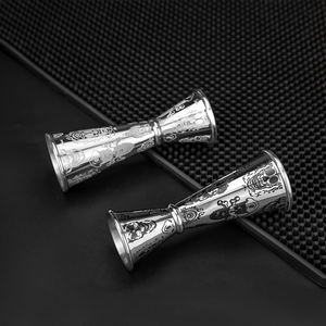 Jigger <span class=keywords><strong>de</strong></span> barman double face en acier inoxydable SS304 <span class=keywords><strong>de</strong></span> 30/60 ml avec logo personnalisé gravé en forme <span class=keywords><strong>de</strong></span> crâne, pour mélanger les cocktails et mesurer les boissons - Product Image 5