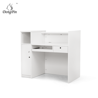 Table de réception moderne Dongpin DP-TL2201 en MDF et acier inoxydable, vente directe d'usine, comptoir d'accueil avec logo personnalisable
