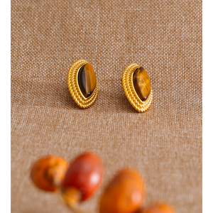 JINYOU 570 Pendientes de Acero Inoxidable Premium con Textura Trenzada, Joyería Geométrica con Piedra de Tigre, para Venta al por Mayor - Product Image 5