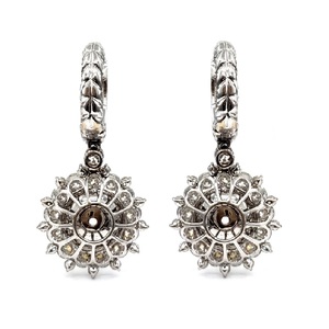 Magnifiques boucles d'oreilles créoles semi-montées en or blanc 18 carats avec diamants brillants taille brillant de haute qualité, sertis sur 4 griffes, style vintage, cadeau pour femme - Product Image 3
