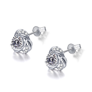 Orecchini floreali da donna con design elegante a forma di fiore, gioielli alla moda per le orecchie - Product Image 3
