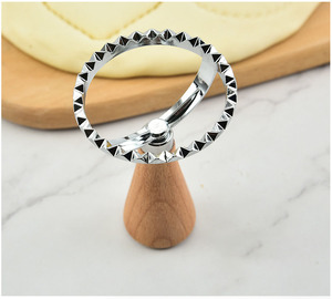 Accessoires de cuisine Moule à biscuits en métal de forme multiple avec manche en bois Bord <span class=keywords><strong>cannelé</strong></span> - Product Image 4