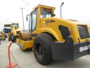 Hochleistungs-Vibrations walzen verdichter SR16MA mit Motor und Padfoots Optional - Product Image 3