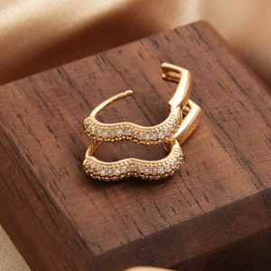 Hot Selling Accessories Customer Love <strong>Heart</strong>-shaped Fashionable <strong>Earring</strong> for Women - Product Image 4