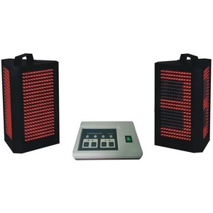 Ce chronomètre électronique à trois faces pour les fautes en basket-ball, destiné aux compétitions sportives - Product Image 1
