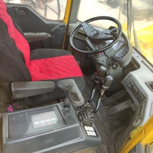Cargadora de Ruedas KOMATSU WA600, Equipo de Construcción de Uso Pesado, Amarilla, Motor Diésel 4x4, Usada, Carga Nominal de 60 Toneladas, Bomba Hidráulica - Product Image 6