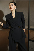 Ensemble de costume de luxe léger noir uni en fibre de polyester peignée à manches longues pour femme, avec pantalon droit à taille ajustée, collection Printemps/Été