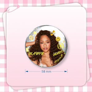 Insignia de Doble Flash de 58 mm KATSEYE/SOPHIA/LARA/YOONCHAE/MEGAN/<span class=keywords><strong>DANIELA</strong></span>/MANON con Diseño Brillante y Holográfico para Decoración de Mochilas - Product Image 6