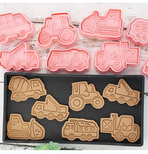 Ensemble de découpoirs à biscuits en plastique pour véhicules de construction, motif voiture de dessin animé, pour la pâtisserie - Product Image 4