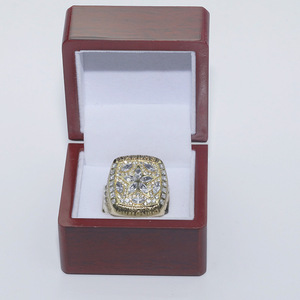 Anillos de Campeonato de los <span class=keywords><strong>Dallas</strong></span> <span class=keywords><strong>Cowboys</strong></span> de 1995 al por Mayor para Fanáticos, Chapados en Plata u Oro, Anillo Masculino del Equipo de la <span class=keywords><strong>NFL</strong></span> - Product Image 1