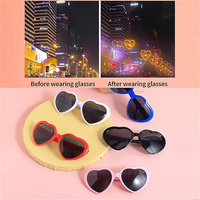 Lunettes de diffraction en forme de cœur bon marché lunettes de soleil effets d'amour lunettes spéciales Rave Party lunettes à changement de lumière pour les lunettes de soleil de fête