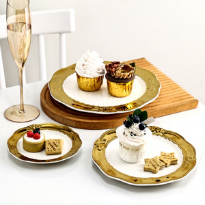 Ensemble <span class=keywords><strong>de</strong></span> plats <span class=keywords><strong>de</strong></span> <span class=keywords><strong>service</strong></span> en céramique <span class=keywords><strong>de</strong></span> luxe au design moderne, écologique, avec bord <span class=keywords><strong>doré</strong></span>, pour mariage, dîner, style restaurant - Product Image 1