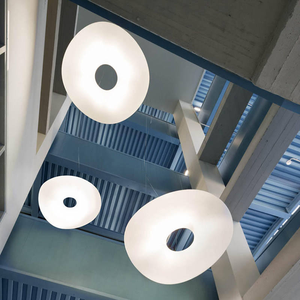 <span class=keywords><strong>Lampadario</strong></span> a Ciambella Bianco di Design Italiano <span class=keywords><strong>per</strong></span> Soggiorno, Hotel, Sala da Pranzo e Camera da Letto - Product Image 3