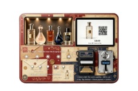 Distributeur automatique mural compact de parfum en spray, à monnayeur, avec plusieurs emplacements pour parfums, sans surveillance