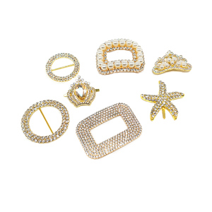 Modische Goldplattierte Strass-Schnallen für Taschen und Kleidung, Schuhschnallen in Verschiedenen Größen zur Dekoration von Kleidung und Geschenken - Product Image 1