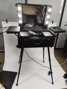 New Trolley Cosmetic Professional Makeup Case Rolling Luggage with LED <strong>Light</strong> Multi-function Trolley <strong>Suitcase</strong> - Product Image 5