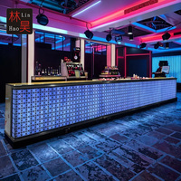 Comptoir de bar en verre et acier avec éclairage RGB personnalisé, design moderne pour la maison, les clubs, les fêtes, l'extérieur, le salon